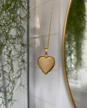 Charger l'image dans la galerie, Collier coeur locket vintage