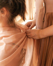 Load image into Gallery viewer, Iris Diamond Bracelet