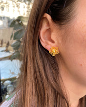 Charger l'image dans la galerie, Boucles d’Oreilles Fleur vintage