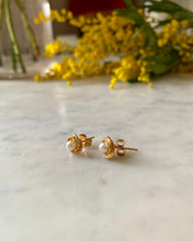 Load image into Gallery viewer, Vintage Perla Earrings