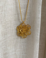 Charger l'image dans la galerie, Collier fleur Lila vintage