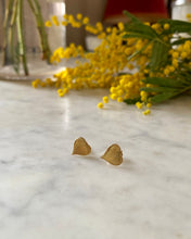 Charger l'image dans la galerie, Boucles d’Oreilles Coeur strié vintage