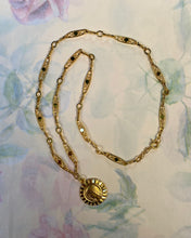 Charger l'image dans la galerie, Collier Vierge vintage