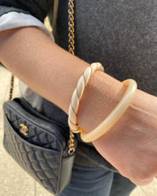 Charger l'image dans la galerie, Bracelet vintage Capucine torsadé couleur ivoire