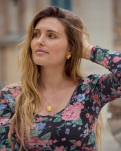 Charger l'image dans la galerie, Collier dentelles Marie vintage