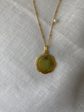 Charger l'image dans la galerie, Collier vintage médaille