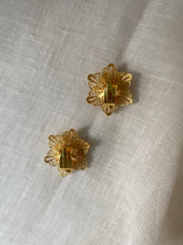 Charger l'image dans la galerie, Boucles d’Oreilles à clip vintage Camilla