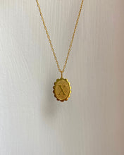 Charger l&#39;image dans la galerie, Collier Initiale Rétro Romantique
