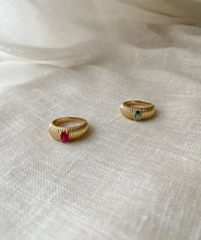 Load image into Gallery viewer, Bague rétro Geraldine
