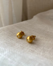 Load image into Gallery viewer, Boucles d’Oreilles perles d’or vintage

