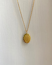 Charger l&#39;image dans la galerie, Collier Initiale Rétro Romantique
