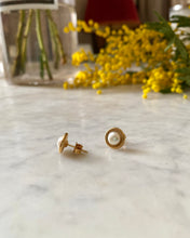 Load image into Gallery viewer, Vintage Pearl Earrings
