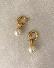 Charger l&#39;image dans la galerie, Perles dorées vintage
