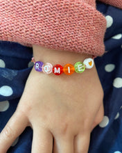 Charger l&#39;image dans la galerie, Bracelet Lettres bonbon
