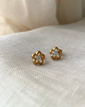 Charger l&#39;image dans la galerie, Boucles d’Oreilles Chiara vintage

