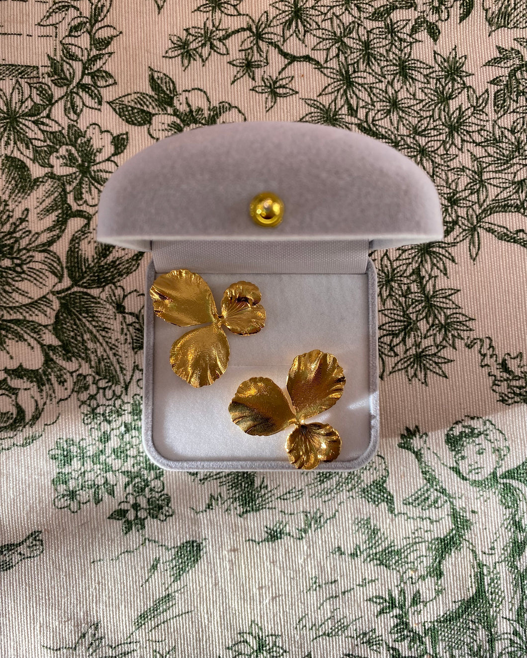 Boucles d’Oreilles Fleurs d’Iris