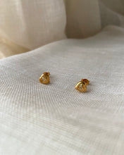 Load image into Gallery viewer, Boucles d’Oreilles Love vintage
