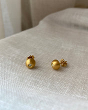 Load image into Gallery viewer, Boucles d’Oreilles perles d’or vintage

