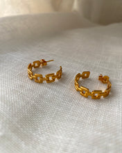 Load image into Gallery viewer, Boucles d’Oreilles Suzy vintage

