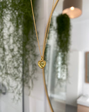 Charger l&#39;image dans la galerie, Collier Cœur Maria vintage
