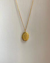 Charger l&#39;image dans la galerie, Collier Initiale Rétro Romantique
