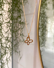 Charger l&#39;image dans la galerie, Collier Papillon vintage
