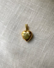 Load image into Gallery viewer, Pendentifs coeur locket vintage
