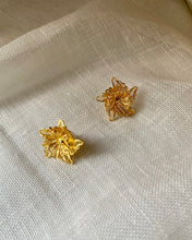 Charger l&#39;image dans la galerie, Boucles d’Oreilles Maya vintage
