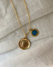 Load image into Gallery viewer, Collier twin Vierge Marie émaillé vintage
