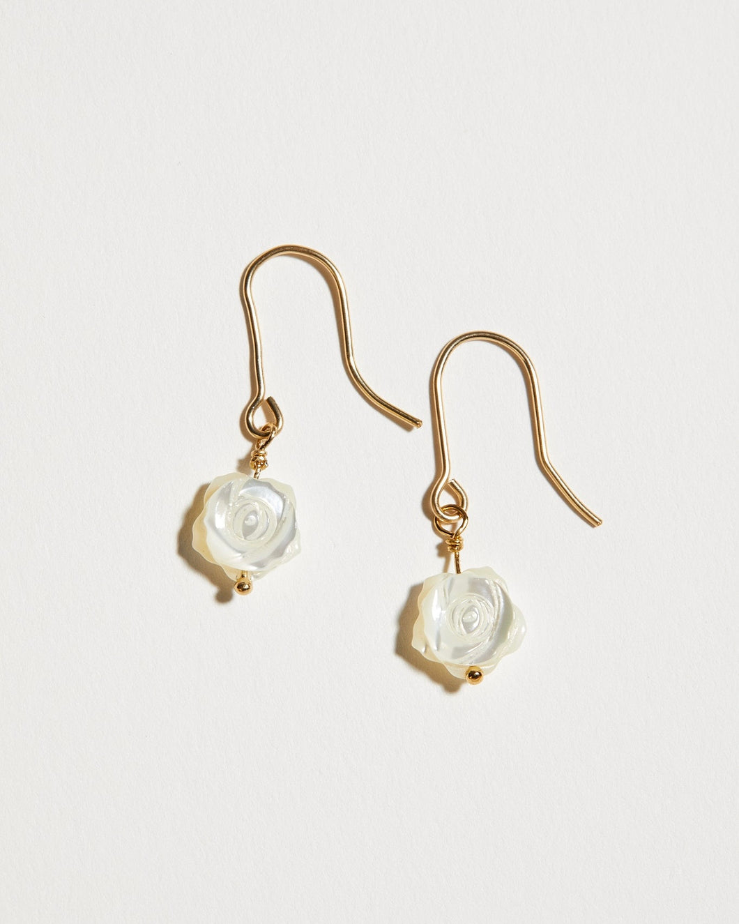 Boucles d’Oreilles Fleur Nacrée