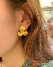 Charger l&#39;image dans la galerie, Boucles d’Oreilles Fleurs d’Iris
