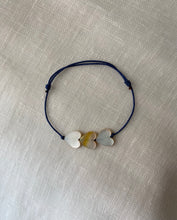 Load image into Gallery viewer, Multiple pearly heart bracelet
