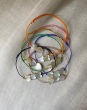 Load image into Gallery viewer, Multiple pearly heart bracelet
