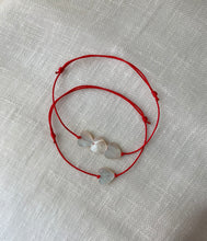 Load image into Gallery viewer, Multiple pearly heart bracelet
