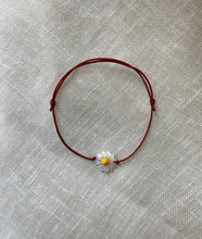 Load image into Gallery viewer, Bracelet Marguerite nacrée
