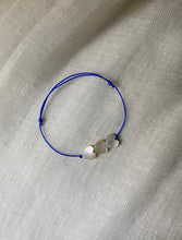 Load image into Gallery viewer, Multiple pearly heart bracelet
