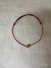 Load image into Gallery viewer, Bracelet coeur cordon
