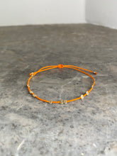 Charger l&#39;image dans la galerie, Bracelet Pépites or noeud coulissant
