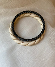 Load image into Gallery viewer, Bracelet vintage Capucine torsadé noir
