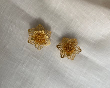 Charger l&#39;image dans la galerie, Boucles d’Oreilles à clip vintage Camilla
