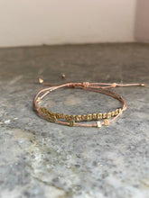 Charger l&#39;image dans la galerie, Bracelet Pépites or noeud coulissant
