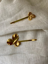 Charger l&#39;image dans la galerie, Barette fleur d’Hortensia
