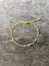 Charger l&#39;image dans la galerie, Bracelet Pépites or noeud coulissant
