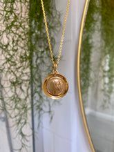 Load image into Gallery viewer, Collier twin Vierge Marie émaillé vintage

