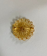 Charger l&#39;image dans la galerie, Broche fleur Carole vintage
