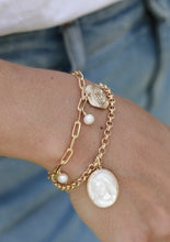 Load image into Gallery viewer, Pearly Virgin Mary Bracelet
